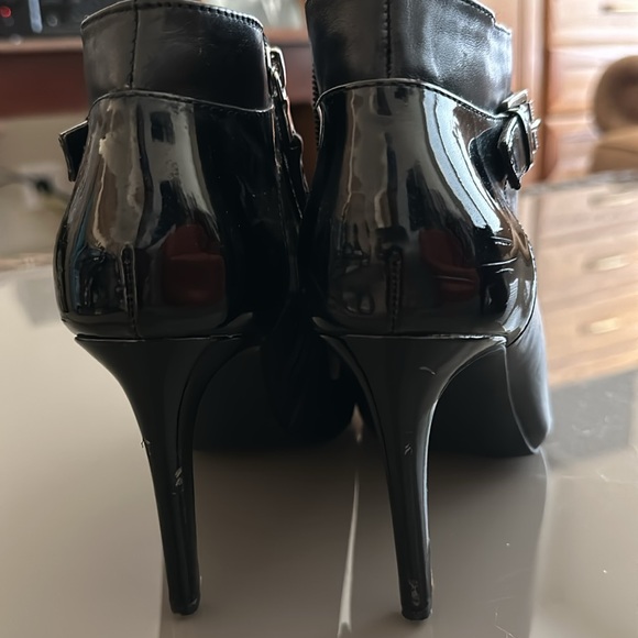 Ralph Lauren Women Halyn Bootie Black Size 8M - Picture 5 of 5